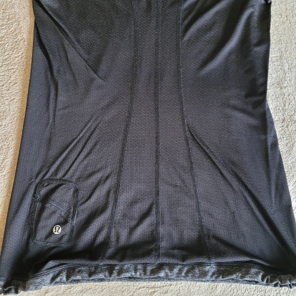 Lululemon scoop neck t-shirt size 6 - Picture 11 of 13